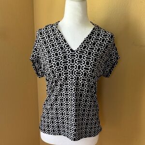 Grace Black and White Patterned Short Sleeve Top